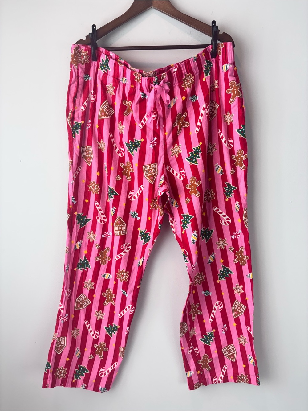Old Navy Women’s XL Christmas Pajama Pants Pink Gingerbread Candy Cane Holiday